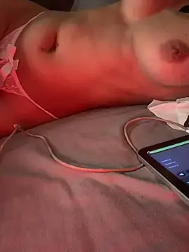 Stripchat Free Porn Cam of NickyDiusu