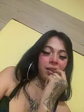 Stripchat Live Porn of YummyGirl_