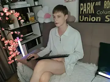 Stripchat Adult Webcams of TwinkWhite