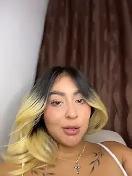 Stripchat Live Porn of Elina_Hills