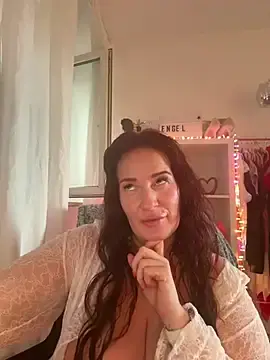 Stripchat Watch Live Sex Cams of Engel_babe