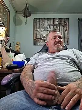 Stripchat Best Webcam of bigdoog8