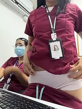 Stripchat Free Porn Cam of Mia_Alanna