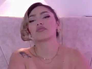 Stripchat Watch Live Sex Cams of Maddy_Beluci