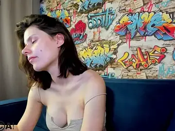 Stripchat Private Sex Chat of Kira_Be11
