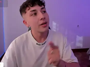 Stripchat Live Sex of OLIVER_K