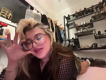 Stripchat Adult Video Chat of luckygigi