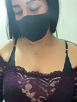 Stripchat Free Live Porn of mari_layali