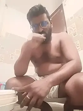 Stripchat Nude Webcam of surya385