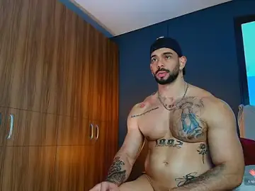 Stripchat Free Porn Cam of massimo_visconti