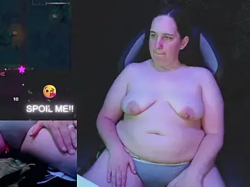 Stripchat Free Live Porn of GooningMILF69