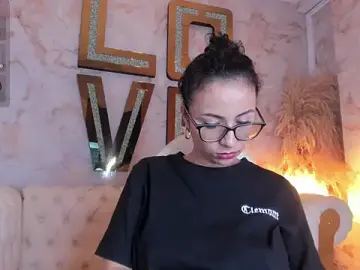 Stripchat Sex Chat of sarah_sluty