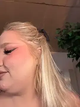 Stripchat Free Porn Cam of BlackLotos