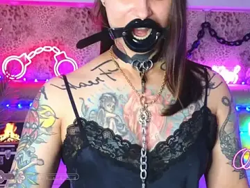 Stripchat Live Sex Cam of Cool_Freak_