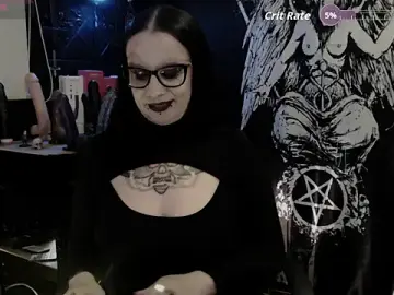 Stripchat Adult Webcam of Evil_Queen_666