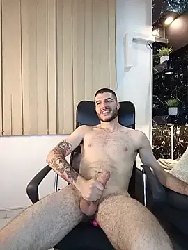 Stripchat Free Porn Cam of Rafael_Mendezz