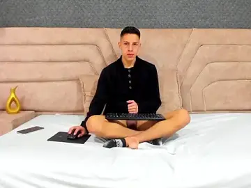 Stripchat Free Live Porn of thiago19s
