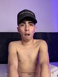 Stripchat Free Porn Cam of michaell_twinkk