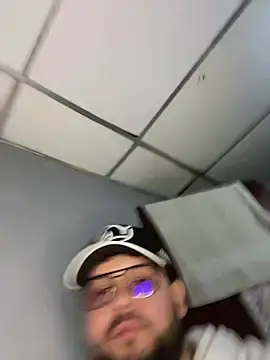 Stripchat Nude Webcam of sexy_men22cm