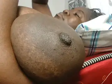 Stripchat Free Live Porn of titi_fiesta