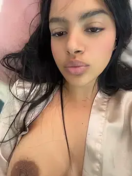 Stripchat Live Sex Cam of MeganHillss
