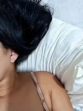 Stripchat Sex Cam of Maite_4