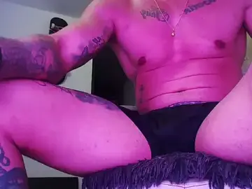 Stripchat Free Porn Cam of xxxtreme_master7