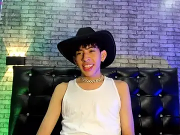 Stripchat Best live sex cam show of Tommy_Fox