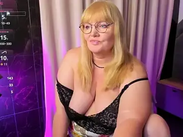 Stripchat Best live sex cam show of NicoleKind