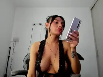 Stripchat Free Porn Cam of _juliana_star_