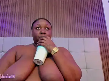 Stripchat Nude Webcam of Saravy_Blandon