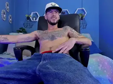 Stripchat Best Webcam of harold_777