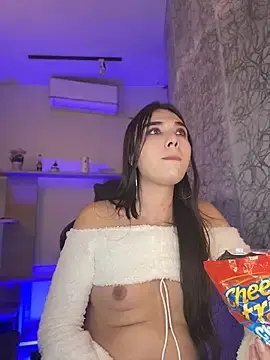 Stripchat Free Live Porn of saracaball_