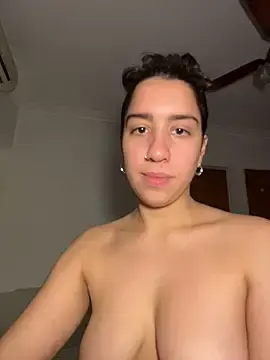 Stripchat Nude Webcam of Souphicherry