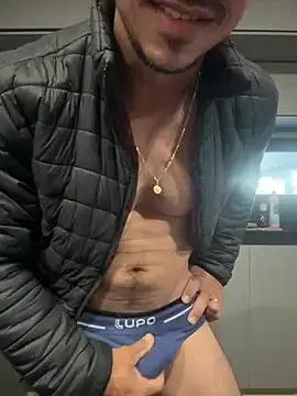 Stripchat Free Live Porn of kzado37