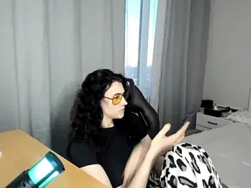Stripchat Adult Webcam of Avelinatt