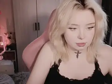 Stripchat Live Porn of yumi_charm