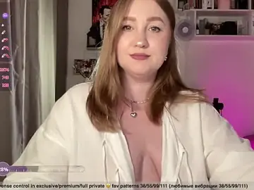 Stripchat Sex Cam of ollydoll92