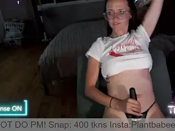 Stripchat Live Sex of Plantbabeee