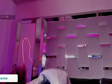 Stripchat Best Webcam of Sara_Foxx1
