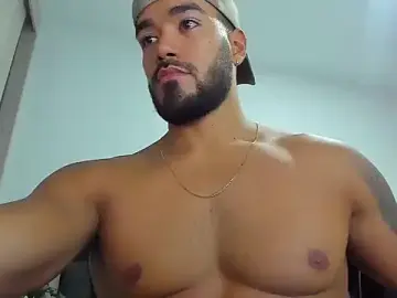 Stripchat Live Sex Cam of Alexander_Martines