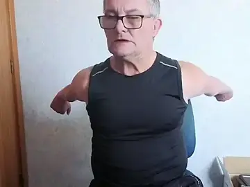 Stripchat Free Porn Cam of daddy_man