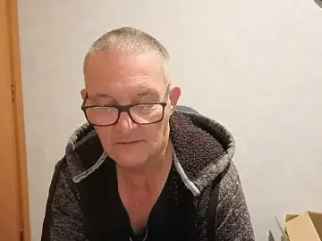 Stripchat Best live sex cam show of daddy_man
