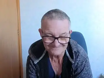 Stripchat Best live sex cam show of daddy_man