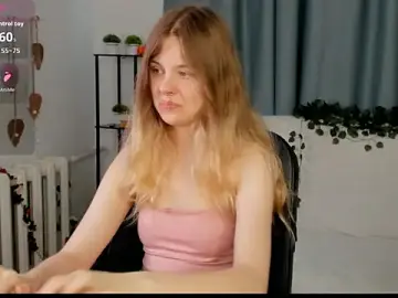 Stripchat Live Sex of Glitch_Doll
