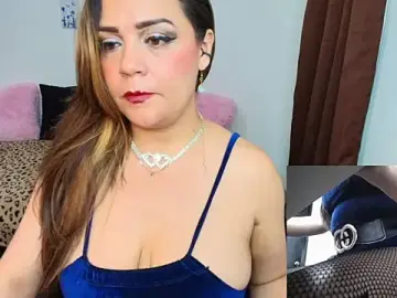 Stripchat Free Porn Cam of Paulina-Becerraa