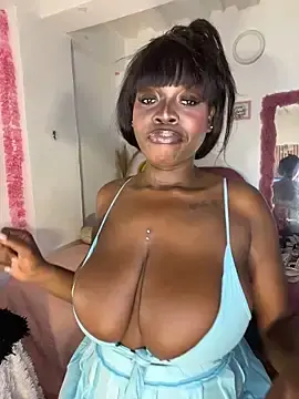 Stripchat Adult Webcams of karinacortes