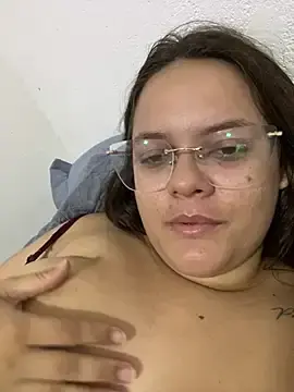 Stripchat Sex Cam of Laryssinha_69