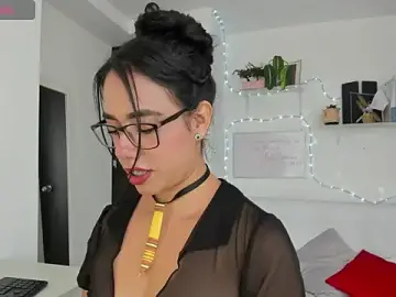 Stripchat Free Porn Cam of miss_secretary