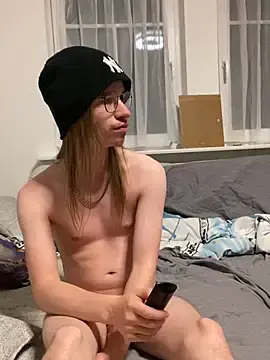 Stripchat Best live sex cam show of YoungSebi